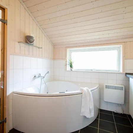 Grossenbroder Ferienchalet Fuer 8 Personen Großenbrode